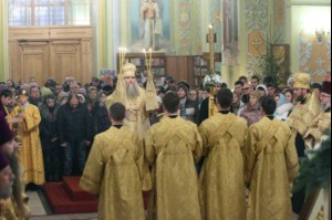 Великая Рождественская вечерня в храме в честь Покрова Божией Матери Саратова