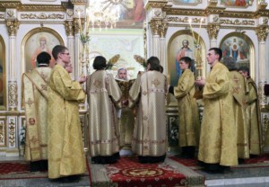 Великая Рождественская вечерня в храме в честь Покрова Божией Матери Саратова