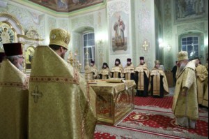 Великая Рождественская вечерня в храме в честь Покрова Божией Матери Саратова