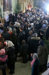 Великая Рождественская вечерня в храме в честь Покрова Божией Матери Саратова
