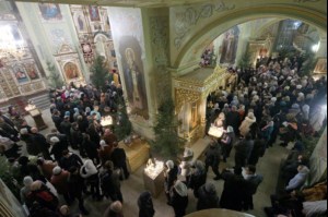 Великая Рождественская вечерня в храме в честь Покрова Божией Матери Саратова
