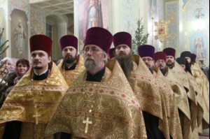 Великая Рождественская вечерня в храме в честь Покрова Божией Матери Саратова