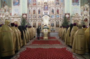Великая Рождественская вечерня в храме в честь Покрова Божией Матери Саратова