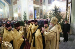 Великая Рождественская вечерня в храме в честь Покрова Божией Матери Саратова