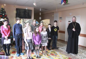 С Рождеством поздравили маленьких пациентов клиники гематологии