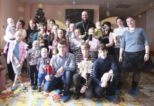 С Рождеством поздравили маленьких пациентов клиники гематологии