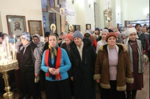 Всенощное бдение на Архиерейском подворье - храме во имя преподобного Серафима Саровского г. Саратова