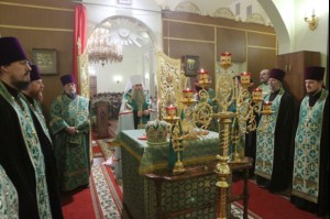 Всенощное бдение на Архиерейском подворье - храме во имя преподобного Серафима Саровского г. Саратова