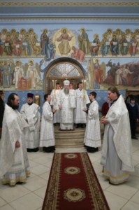 В день Навечерия Богоявления в Свято-Троицком соборе совершена Крещальная литургия