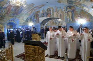В день Навечерия Богоявления в Свято-Троицком соборе совершена Крещальная литургия