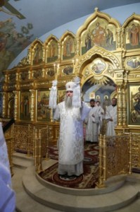 В день Навечерия Богоявления в Свято-Троицком соборе совершена Крещальная литургия