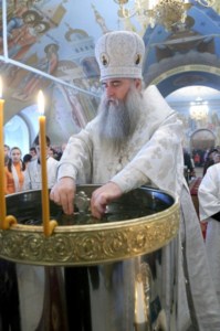 В день Навечерия Богоявления в Свято-Троицком соборе совершена Крещальная литургия