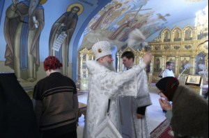 В день Навечерия Богоявления в Свято-Троицком соборе совершена Крещальная литургия