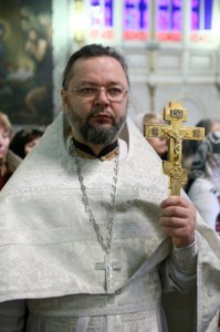 Божественная литургия в Духосошественском кафедральном соборе Саратова
