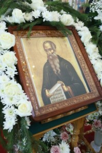 Божественная литургия в Спасо-Преображенском мужском монастыре Саратова