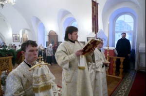 Божественная литургия в Спасо-Преображенском мужском монастыре Саратова