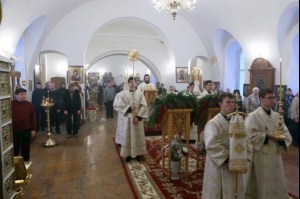 Божественная литургия в Спасо-Преображенском мужском монастыре Саратова