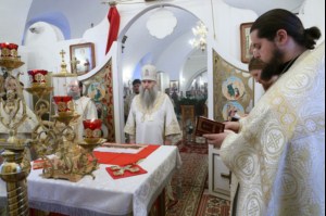 Божественная литургия в Спасо-Преображенском мужском монастыре Саратова