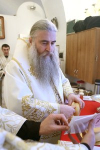 Божественная литургия в Спасо-Преображенском мужском монастыре Саратова