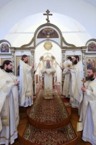 Божественная литургия в Спасо-Преображенском мужском монастыре Саратова