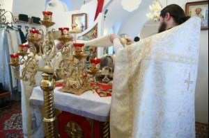 Божественная литургия в Спасо-Преображенском мужском монастыре Саратова
