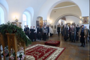 Божественная литургия в Спасо-Преображенском мужском монастыре Саратова