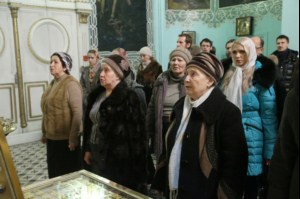 Всенощное бдение в Духосошественском кафедральном соборе Саратова
