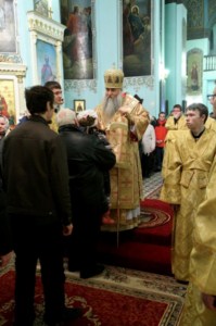 Всенощное бдение в Духосошественском кафедральном соборе Саратова