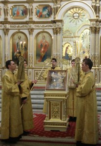 Всенощное бдение в Покровском храме Саратова