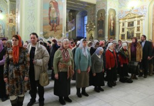 Всенощное бдение в Покровском храме Саратова