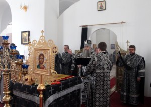 Литургия Преждеосвященных Даров в храме в честь Рождества Христова г. Саратова