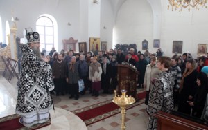 Литургия Преждеосвященных Даров в храме в честь Рождества Христова г. Саратова