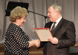 Митрополит Лонгин принял участие в мероприятии, посвященном Дню работника культуры