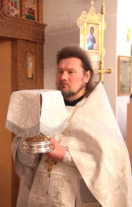 Божественная литургия в Крестовоздвиженском храме г. Саратова