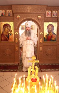 Божественная литургия в Крестовоздвиженском храме г. Саратова