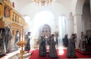 Утреннее богослужение и Литургия Преждеосвященных Даров в Свято-Алексиевском женском монастыре г. Саратова