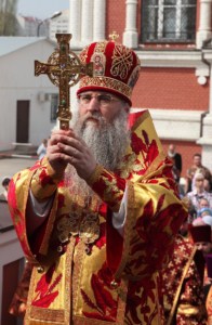 Божественная литургия и молебное пение в защиту веры, поруганных святынь, Церкви и ее доброго имени в Покровском храме г. Саратова