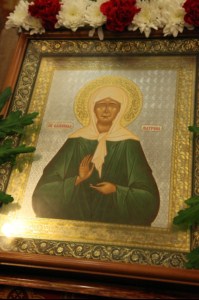 Божественная литургия в храме во имя святой блаженной Матроны Московской поселка Красный Октябрь Саратовского района