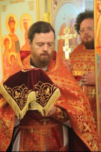 Божественная литургия в храме во имя святой блаженной Матроны Московской поселка Красный Октябрь Саратовского района