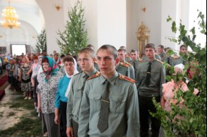 Божественная литургия и Великая вечерня в Свято-Троицком кафедральном соборе г. Вольска