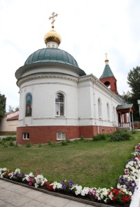 Божественная литургия в храме во имя святого великомученика Димитрия Солунского Спасо-Преображенского мужского монастыря г. Саратова