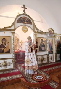 Божественная литургия в храме во имя святого великомученика Димитрия Солунского Спасо-Преображенского мужского монастыря г. Саратова