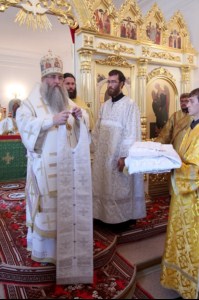 Началась Архипастырская поездка Митрополита Лонгина в Вольский район
