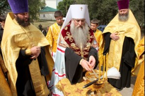 Началась Архипастырская поездка Митрополита Лонгина в Вольский район