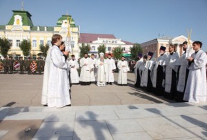 Панихида по воинам и убиенным в локальных воинах и военных конфликтах в Свято-Троицком кафедральном соборе г. Вольска