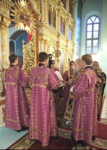Всенощное бдение в Духосошественском соборе г. Саратова