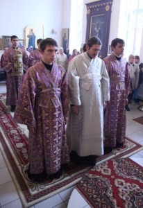 Божественная литургия в храме во имя святого пророка Божия Илии г. Саратова