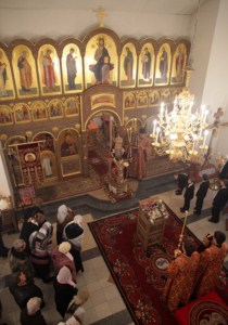 Божественная литургия в храме в честь Рождества Христова с. Рыбушка Саратовского района