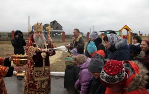 Божественная литургия в храме в честь Рождества Христова с. Рыбушка Саратовского района