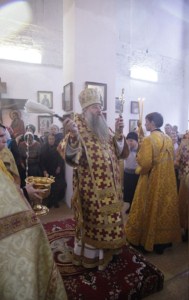 Божественная литургия в храме в честь cвятителя Митрофана епископа Воронежского г. Саратова